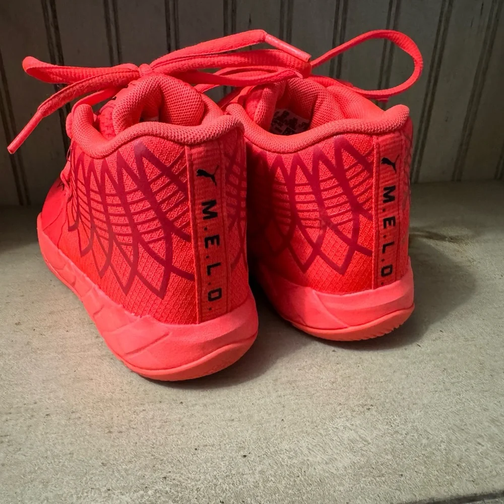 Puma LaMelo Sneakers Sz11 Youth - Picture 5 of 7